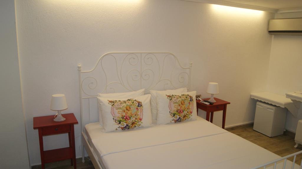 Ender Hotel (Adults Only) Ayvalik Bagian luar foto