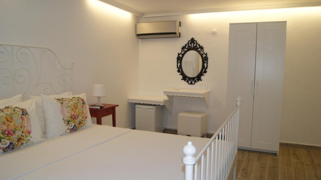 Ender Hotel (Adults Only) Ayvalik Bagian luar foto