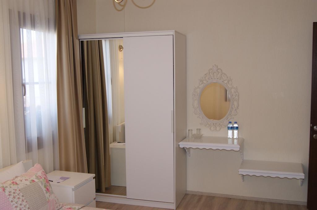 Ender Hotel (Adults Only) Ayvalik Ruang foto