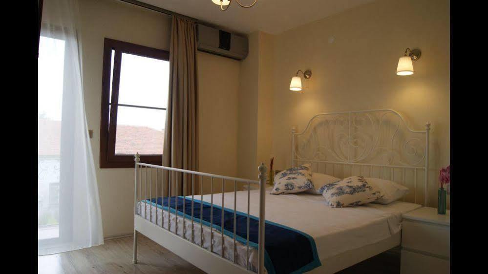 Ender Hotel (Adults Only) Ayvalik Bagian luar foto